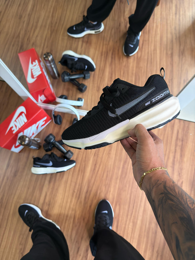 TÊNIS ZOOM X INVINCIBLE RUN 3