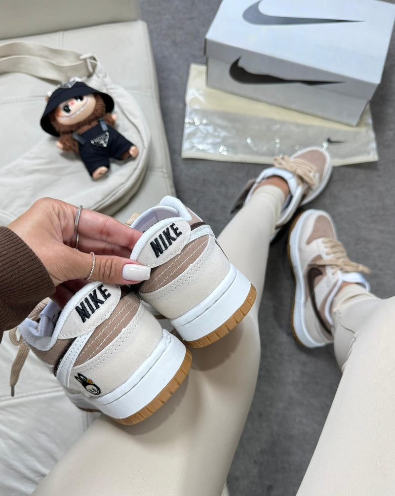 TÊNIS DUNK LOW labubu
