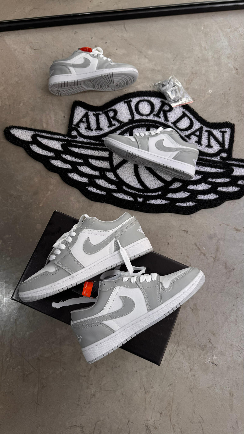 TÊNIS Jordan Low cinza