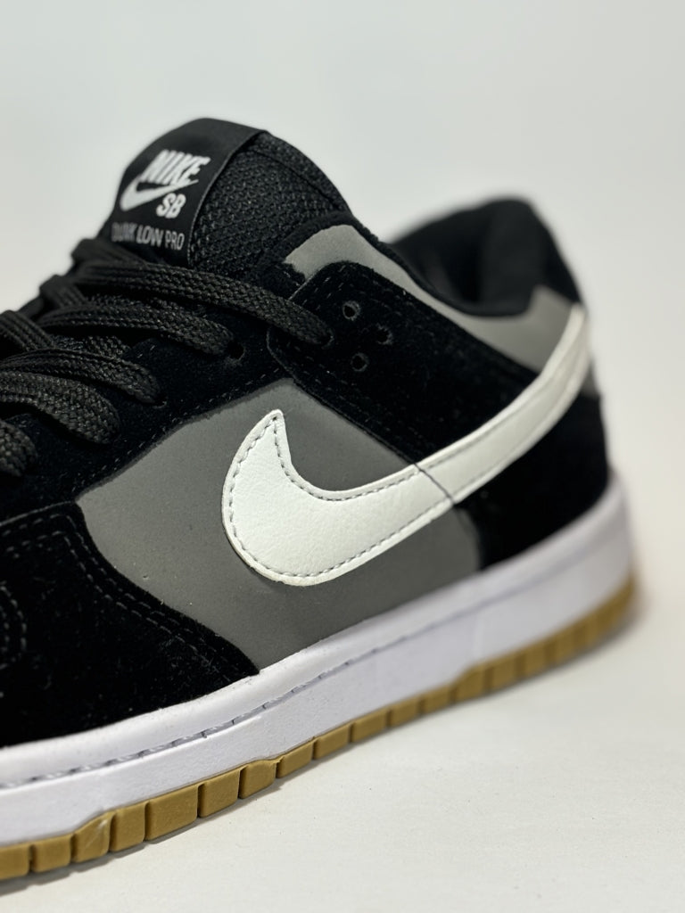 Dunk Low Retro